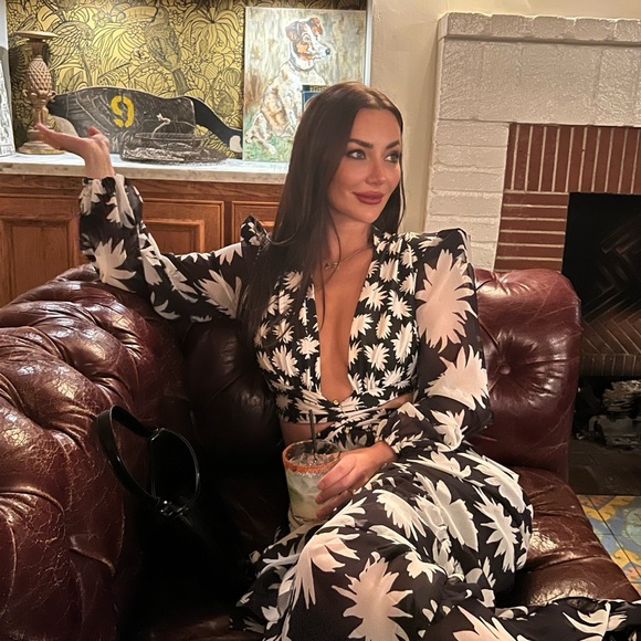 Meet your Posher, Avery - Picture 1 of 1